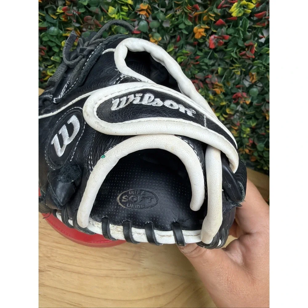 Wilson A500 Left Handed Baseball Glove -Siren-Strap-12